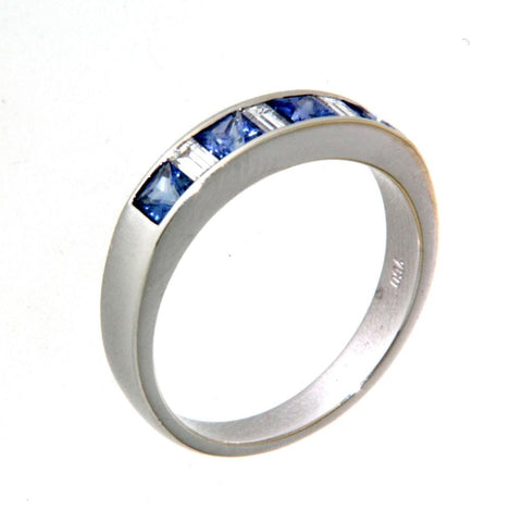 18ct white gold ceylon sapphire & diamond set ring